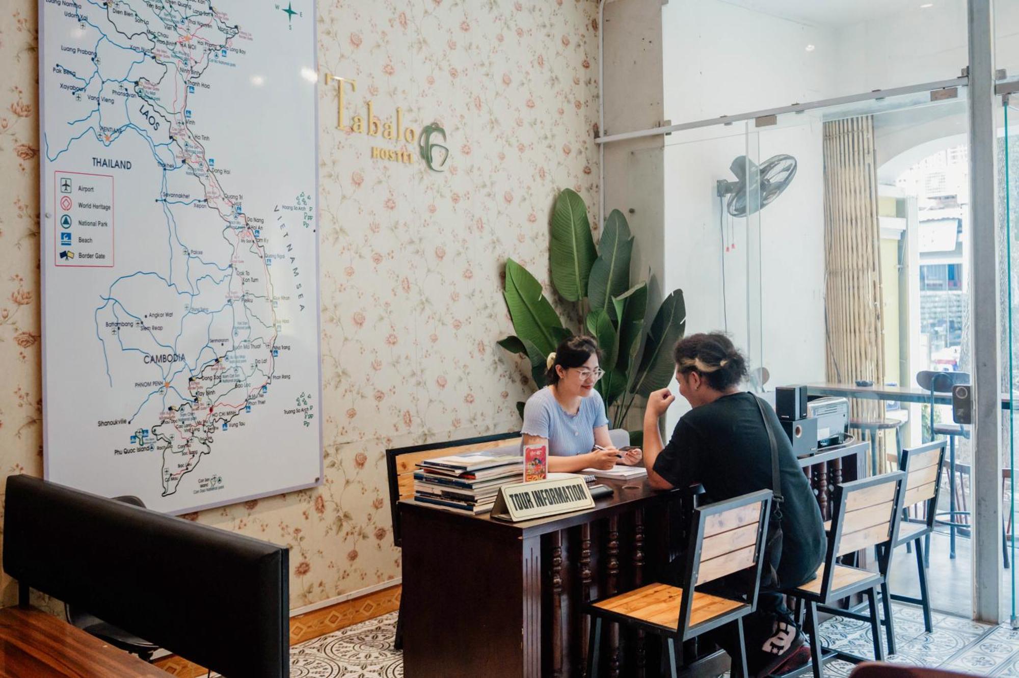 Tabalo Hostel Ханой Экстерьер фото