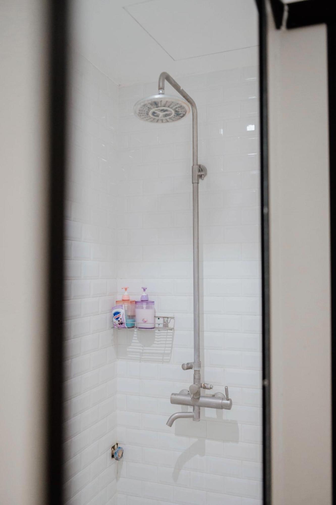 Tabalo Hostel Ханой Экстерьер фото